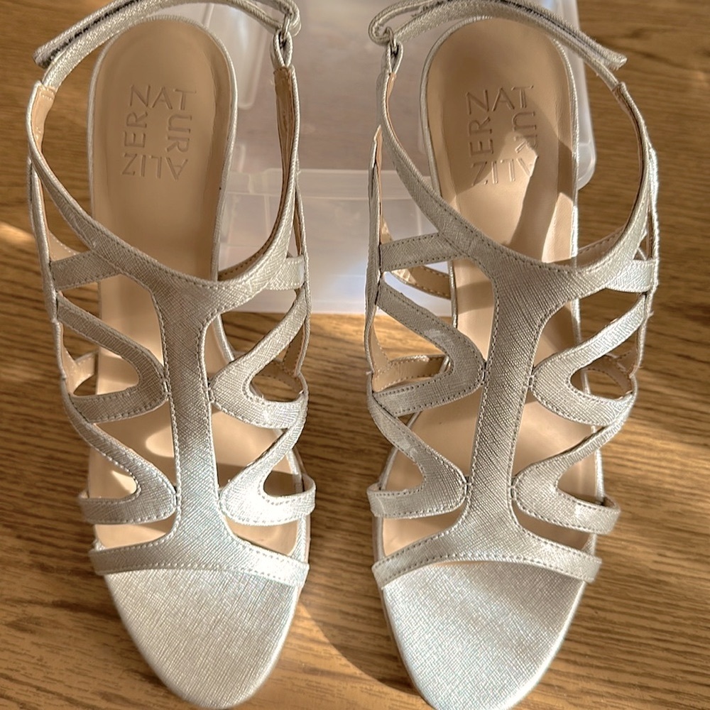 Naturalizer’s Danya platform dress sandal